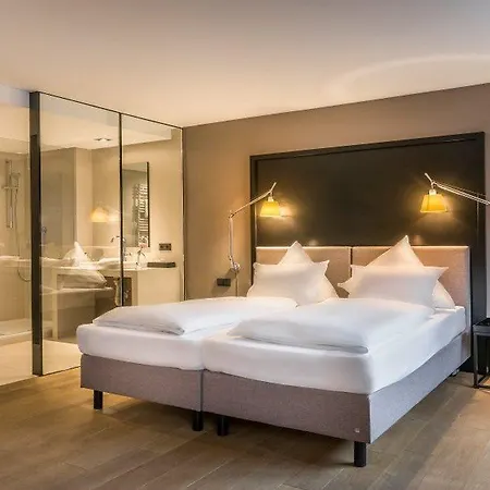 Hotel Western Goldenes Rad