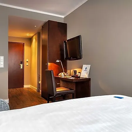 Western Goldenes Rad Hotel 3*