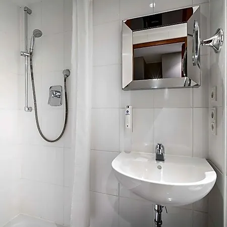 Hotel Western Goldenes Rad 3*