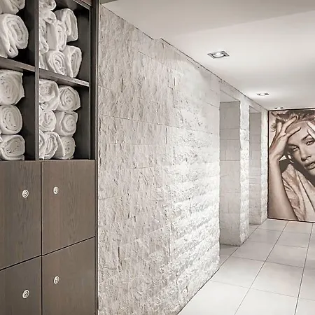 Hotel Western Goldenes Rad 3*