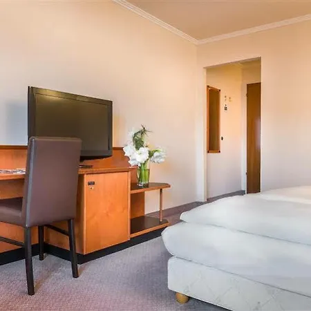 Hotel Western Goldenes Rad 3*