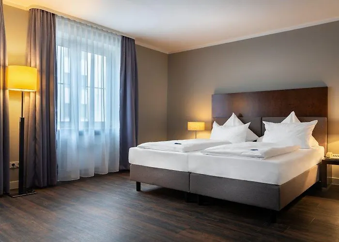 Western Goldenes Rad 3* フリードリヒスハーフェン