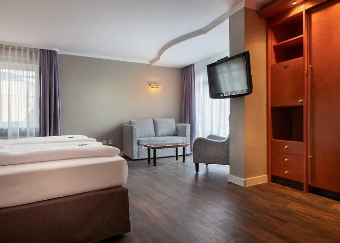 Western Goldenes Rad ホテル